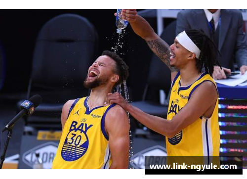 ng娱乐库里疯狂砍下62分震撼全场！湖人双星轻松战胜太阳，快船强势登顶榜首 - 副本